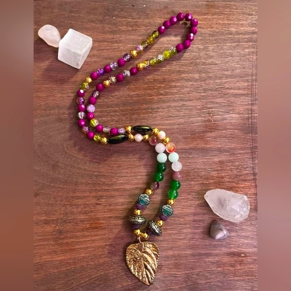 Beaded handmade necklace - Picture 1 of 1